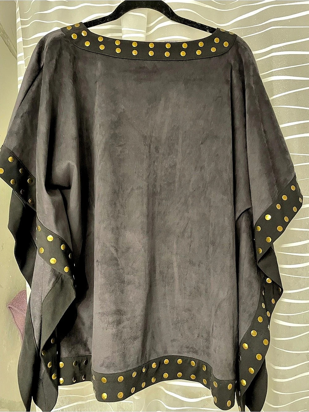 NYGARD Stud-Trim Tunic in Black Size 1X Like New